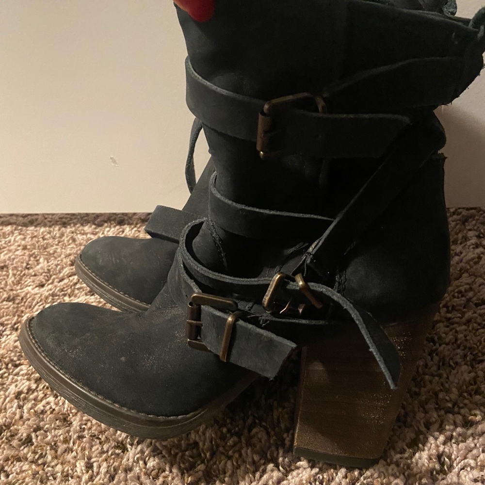 Steve Madden Black moto boots yale size 8 leather